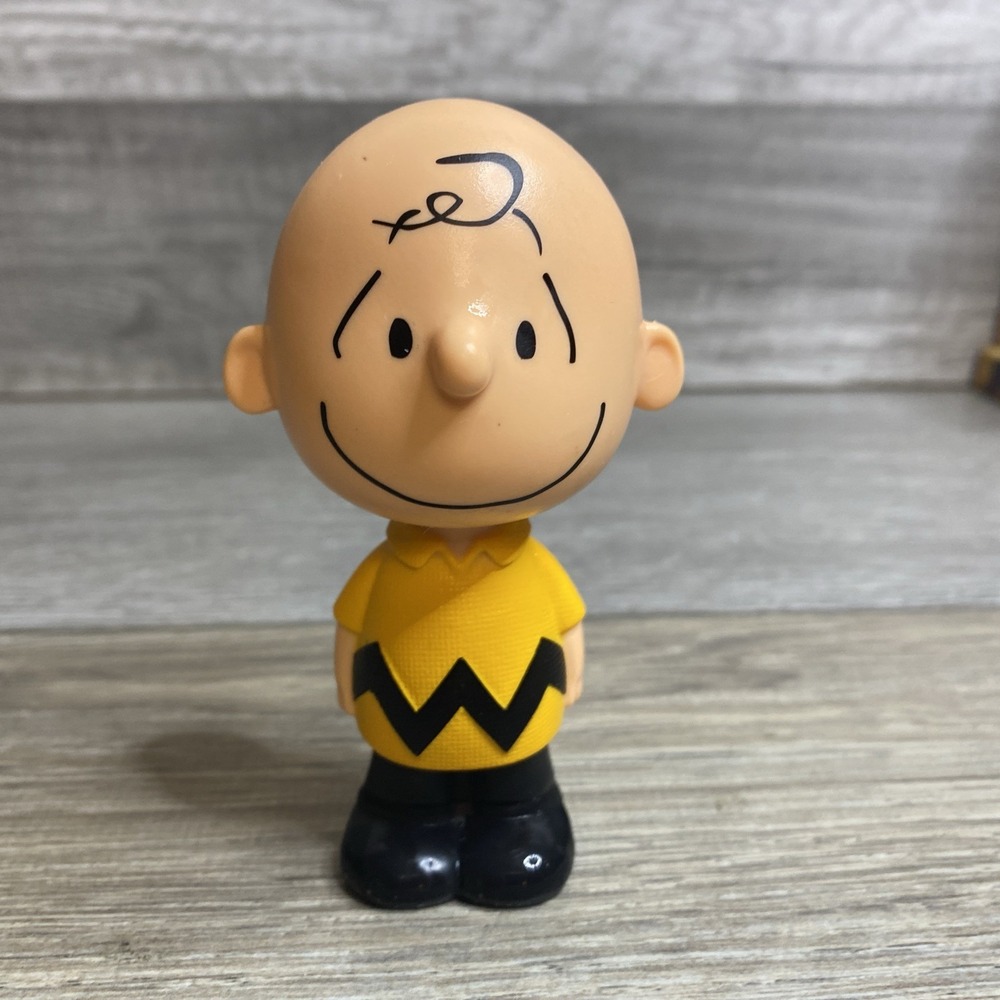 Peanuts Charlie Brown 2015 McDonald's Happy Meal Toy 4" Need Battery